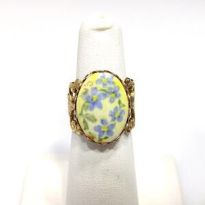 Vintage 1960s Floral Ceramic Ring Gold Tone Filigree Adjustable